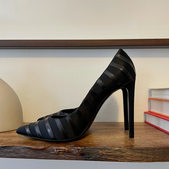 BRAND NEW CELINE/NEVER WORN striped heel. - Picture 2 of 8